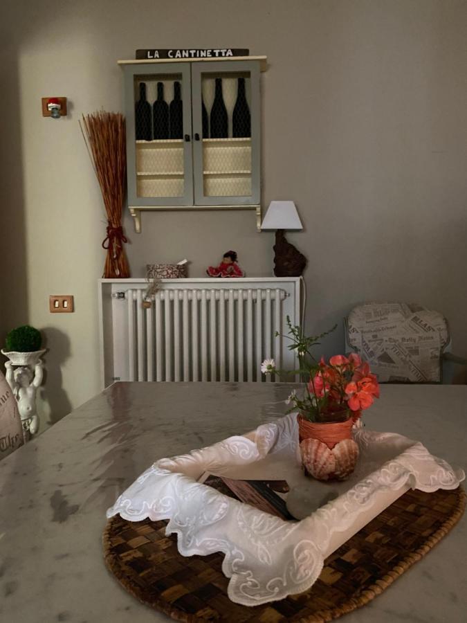 Ancora Bilocale Villa Marina di Massa Kültér fotó