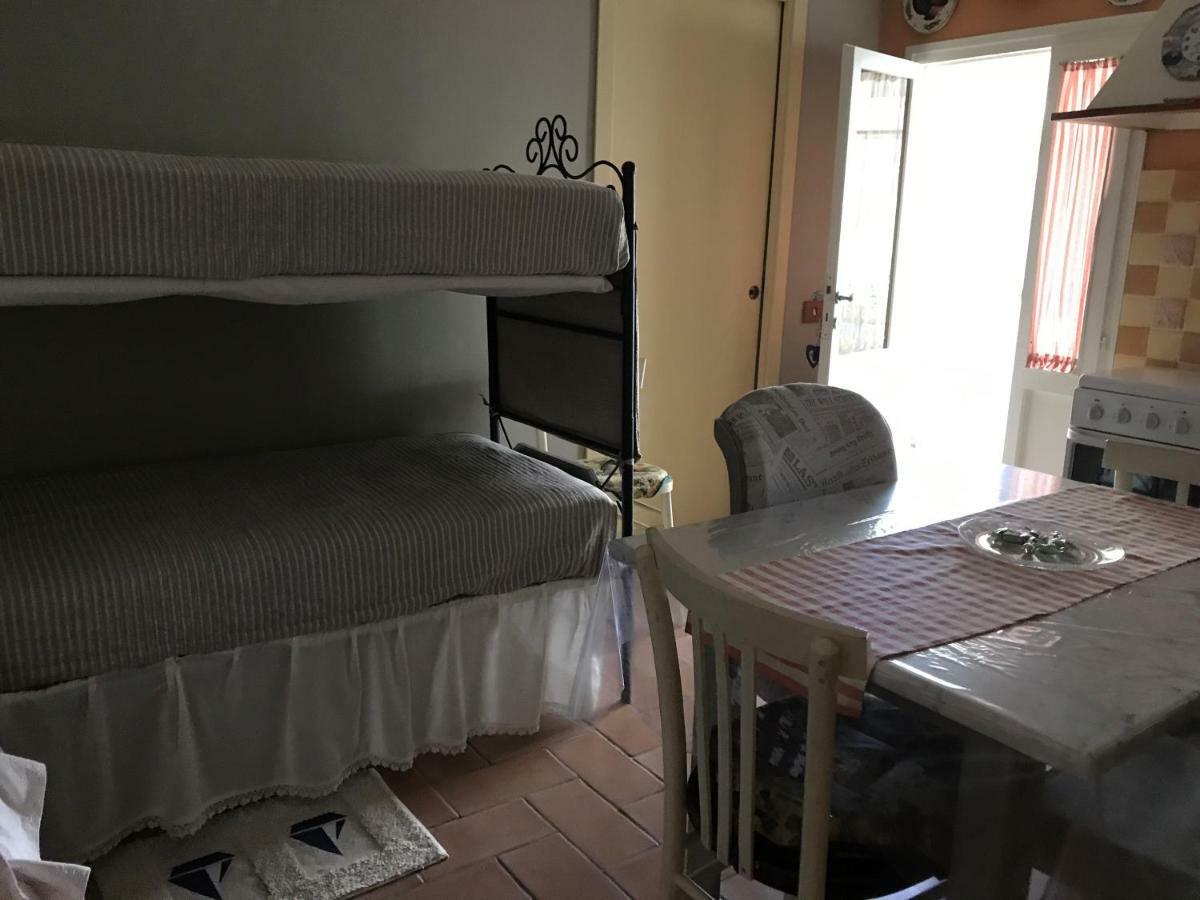 Ancora Bilocale Villa Marina di Massa Kültér fotó